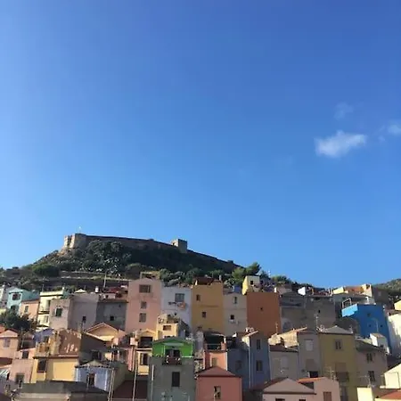 - Citta Mare E Montagna Appartement Bosa